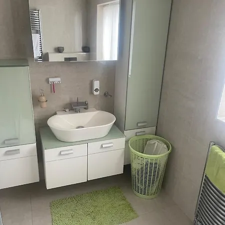 Jules Homestay Plus Tipton Exterior photo