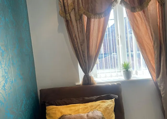 Jules Homestay Plus